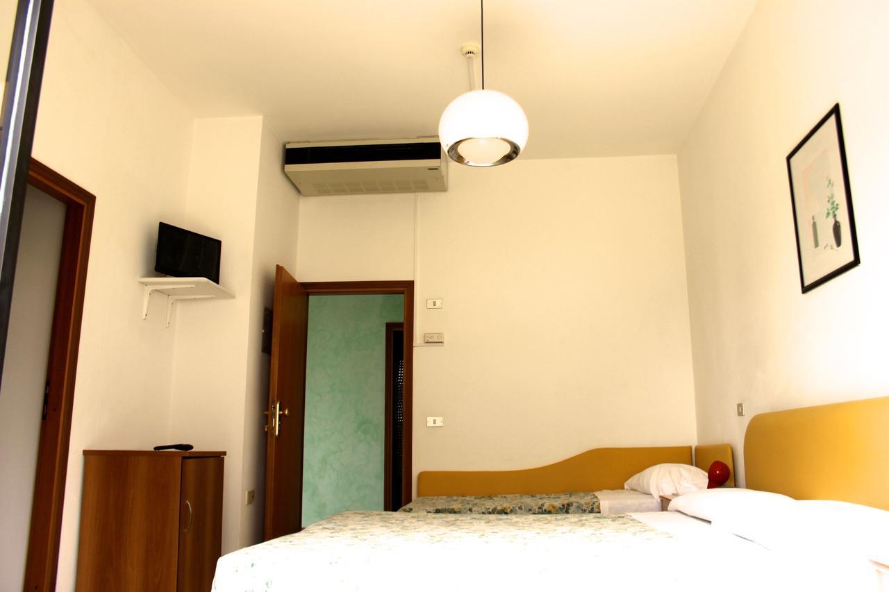 B&B Domus Mea Cesenatico Exterior photo